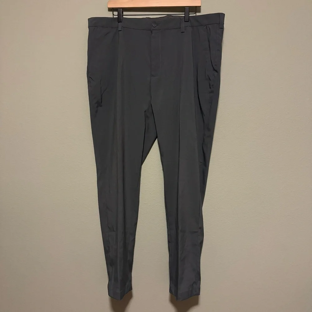 Greg Norman Stretch Pants in Iron Gate - Size 40 x 30